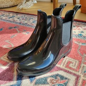 Sam Edelman Tinsley Glossy Black Pull On Rubber Rain Boots